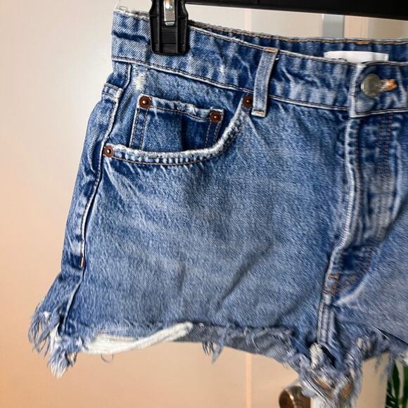 Zara Distressed Denim Cutoff Jeans Shorts Size 6 - Picture 4 of 8